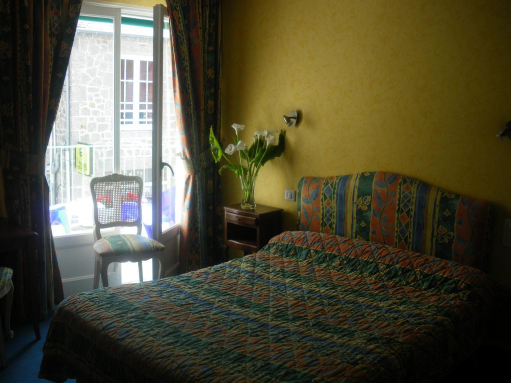 Bed and Breakfast A L'Abri Des Vents Saint-Jean-le-Thomas Pokoj fotografie